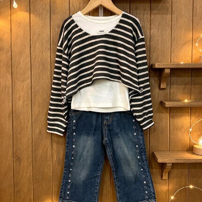 setelan 3 in 1 fashion dengan kombinasi atasa Hoodie crop top di lindungi dengan inner tanpa lengan 