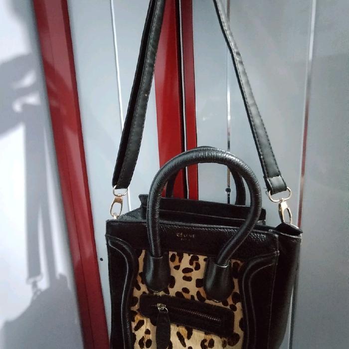 Tas Selempang Wanita Motif Macan