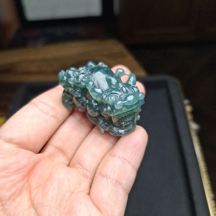 Deep Blue Tyrant Pixiu Jade