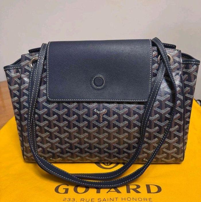 AUTHENTIC GOYARD ROUETTE PM NAVY PRELOVED