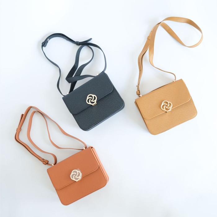 Diara Sling Bag Deenay / Tas Selempang Wanita Slingbag