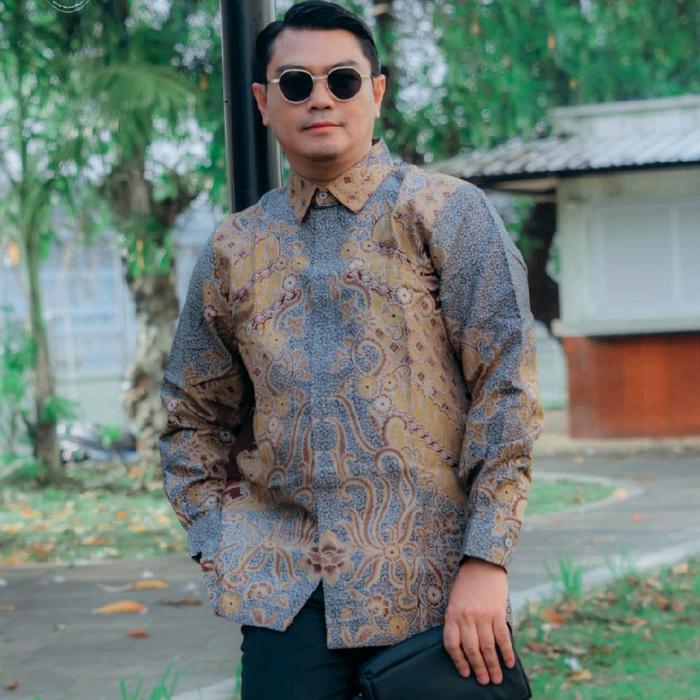 Batik Eyang Putri-Kemeja Katun Lengan Panjang