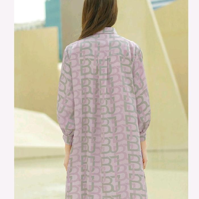 Tunik Cantik Monogram Benang Jarum Warna Dusty Pink untuk Tampilan Elegan