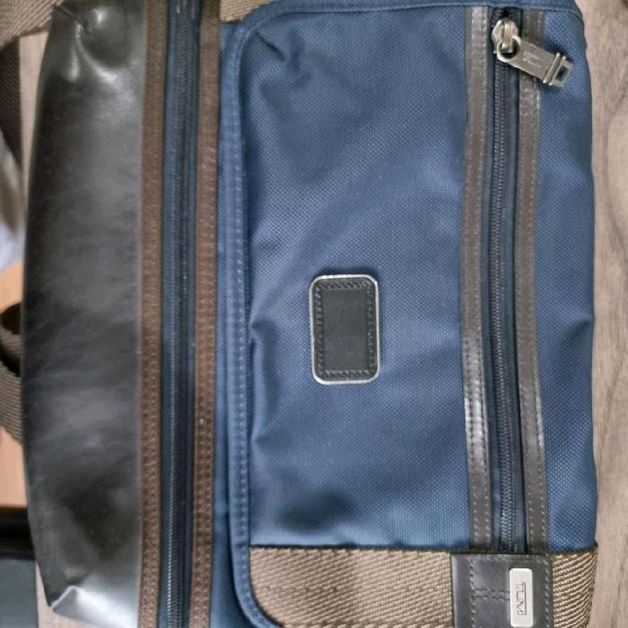 Tumi Alpha Bravo Beale Blue Crossbody Tas Pria Biru selempang original