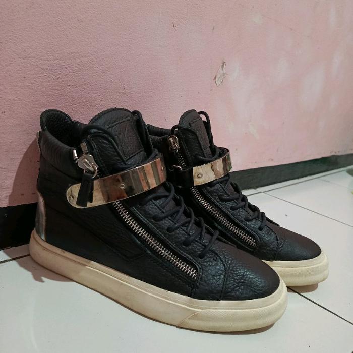 Sepatu Sneakers Giuseppe Zanotti High Leather Black size - 41 fit to 42