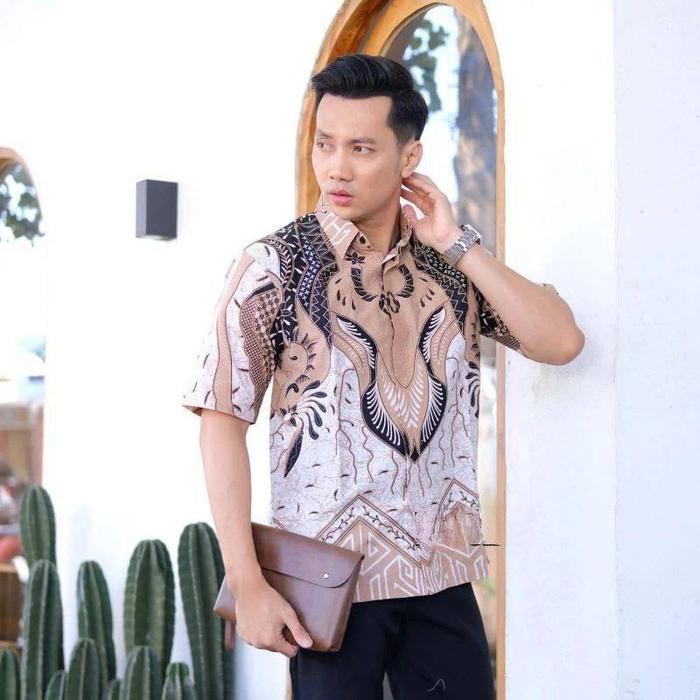 Hem Batik Pakaian Pria Bayar Ditempat Kualitas Super Mewah Pria Pendek motif Kerja Santai Hem batik 