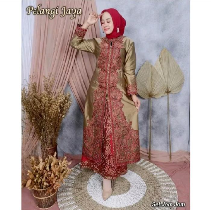 KEBAYA JOMJOM TAFETA BORDIR