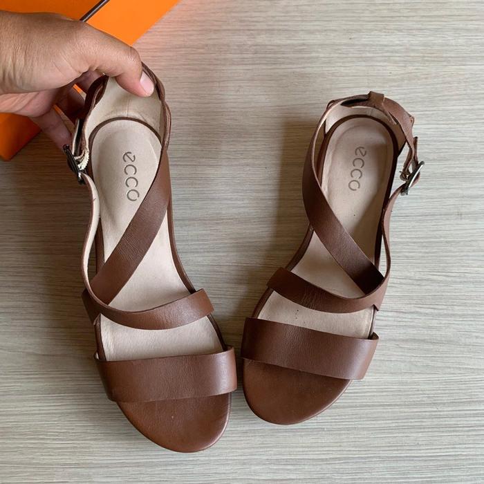 Ecco sandal leather size 40