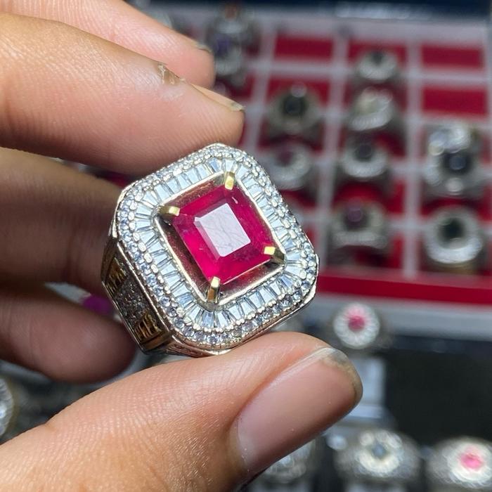 Ruby Tanzania Ovtagon Memo