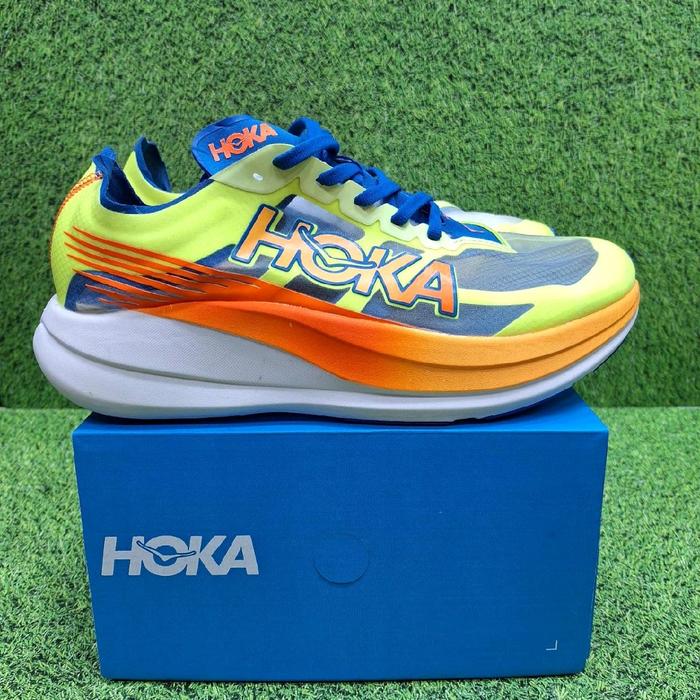 sepatu hoka rocket x2 carbon running