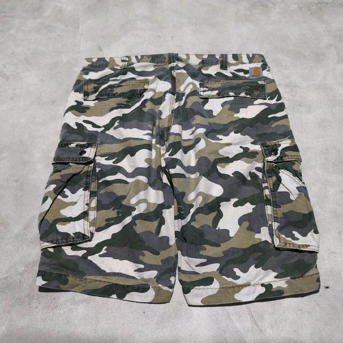 Celana pendek cargo carhartt relaxed fit camo bekas