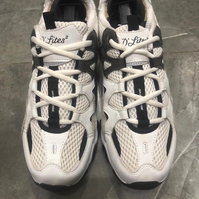 Skechers D’Lites 2 olahraga tenis badminton volly casual kasual skena running pria wanita putih hita