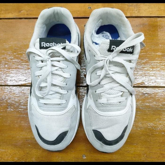 SEPATU SECOND KASUAL REEBOK