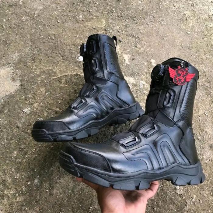 APIK Sepatu PDL Senturion Replika Putar
