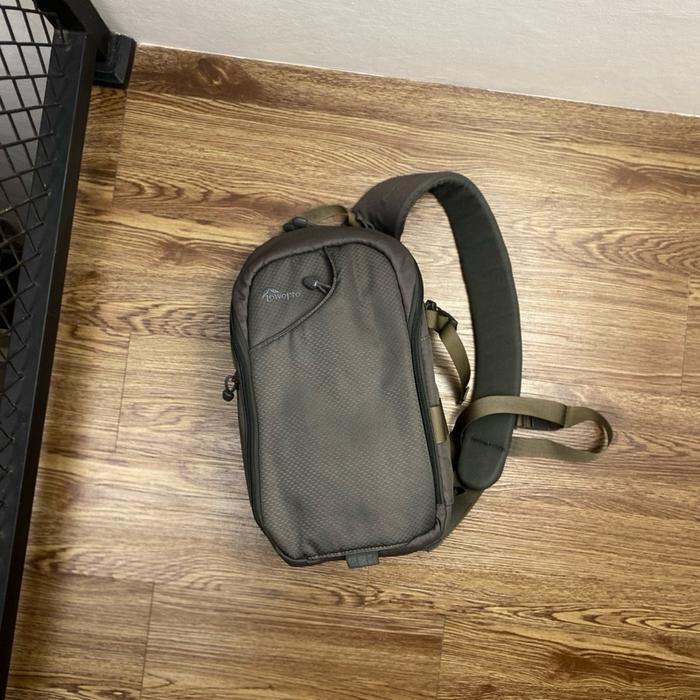 Lowepro transit sling 150 AW camera bag