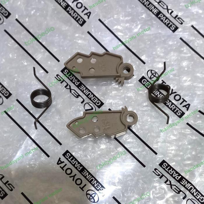 breket engsel per laci atas dasbor innova original 2005-2015