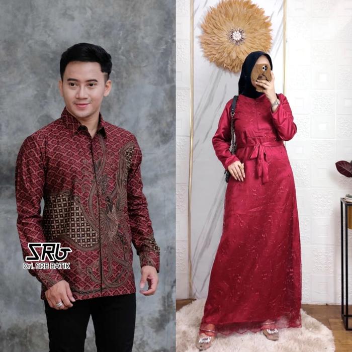 Couple Gamis Brokat & Kemeja Batik Motif Merah Maroon. Pasangan Baju Dress Wanita Muslim Kondangan P