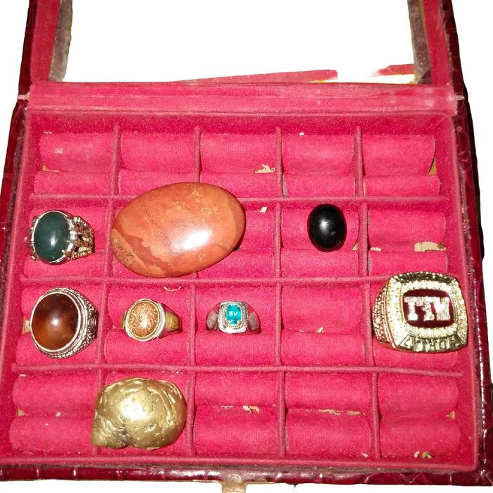 Batu akik, mustika dan besi kuning asli