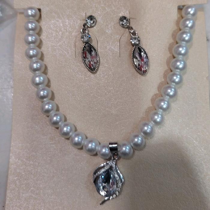 kalung set/kalung mutiara/perhiasan kalung set