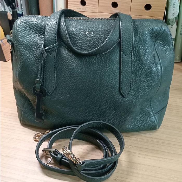 Fossil Sydney Sacthel ori warna hunter green. Tas fossil ori sydney sacthel. Top handle bag. Tas sel