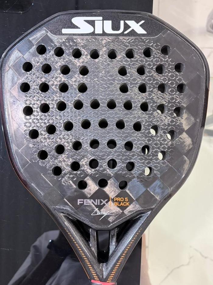 [Second] Siux Fenix Pro 5 Black 2025 - Leo Augsburger