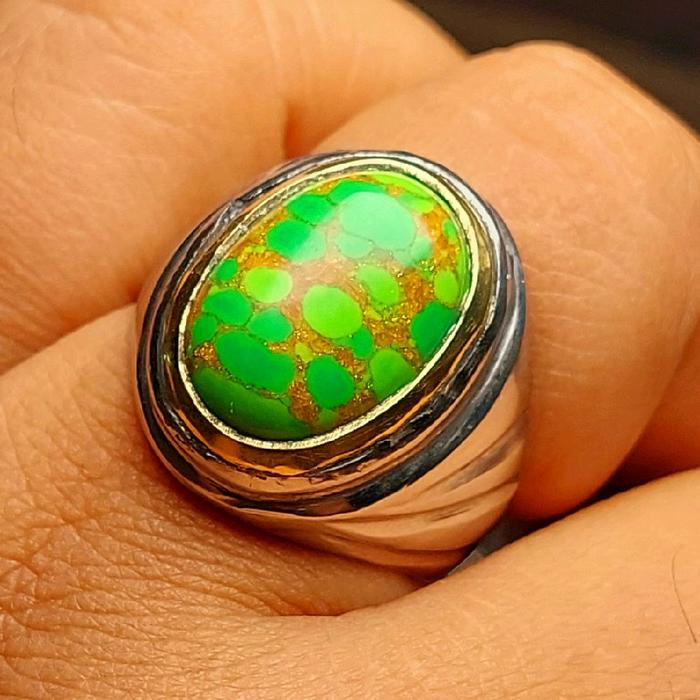 Cincin batu hijau kedondong urat emas 18mm ring monel handmade anti karat / pirus ceplok kuro