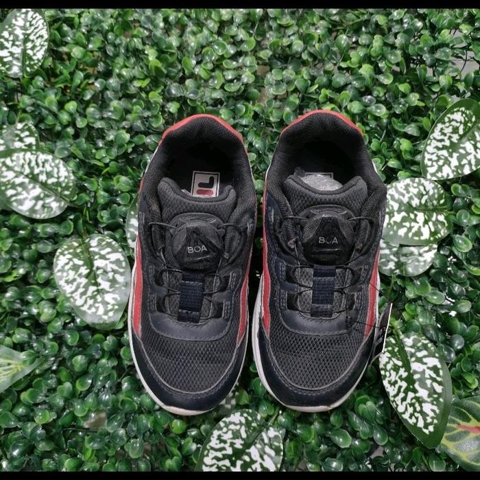 SEPATU SECOND ANAK FILA BOA