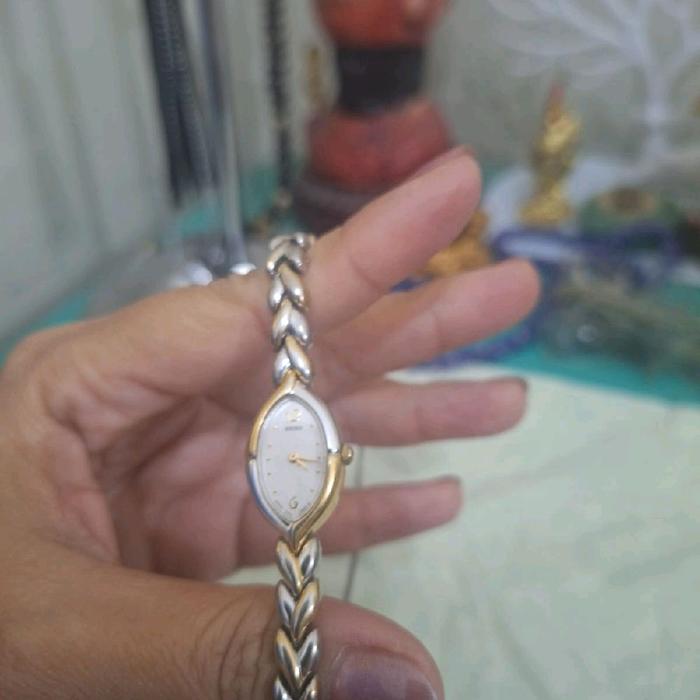 Jam tangan branded Seiko vintage women's Watch 1NOO-6C79 Limited edition Barang terawat Pemakai