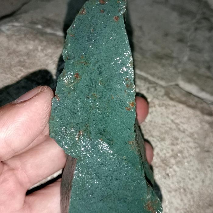 satu bongkah hijau keristal bahan keras @bongkahan @batu akik garut @ijo lumut