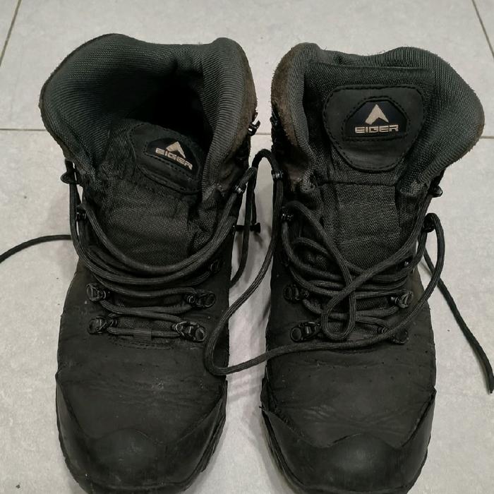 SEPATU EIGER PLUM NO. 42 HITAM
