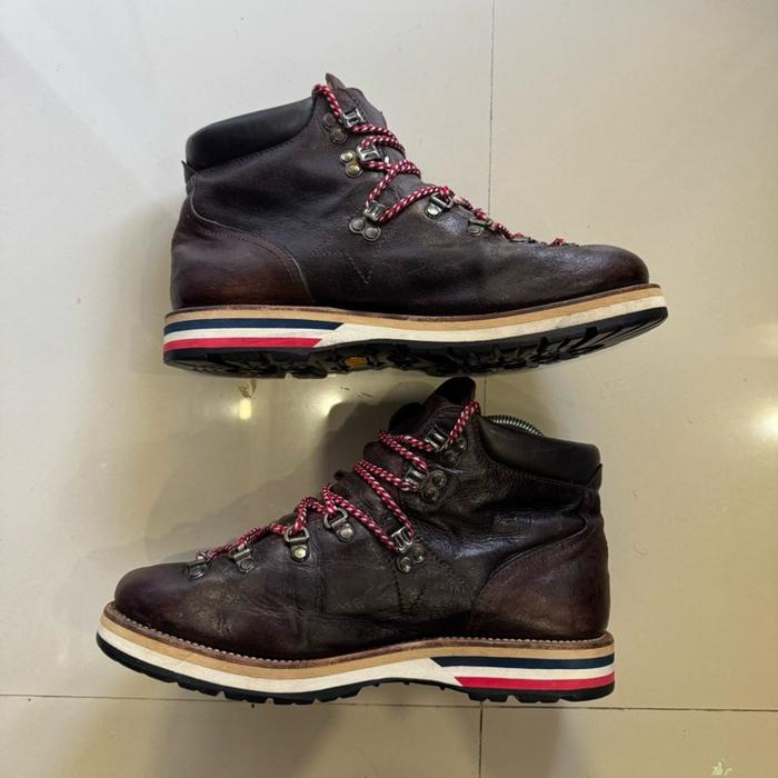 Sepatu Boots Moncler Size 41
