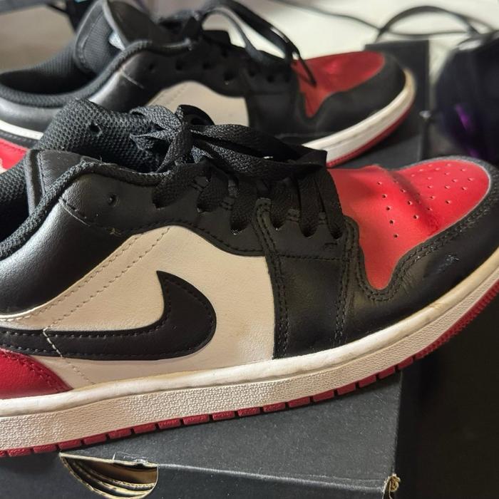 LIKE NEW ORI : Nike air jordan low  Shoes Pria
