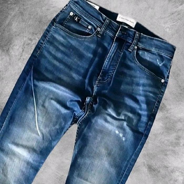 CALVIN KLEIN JEANS Celana Jeans Pria Ripped Semi Selvedge Size 30-31 Made in Korea Kondisi Baru Orig