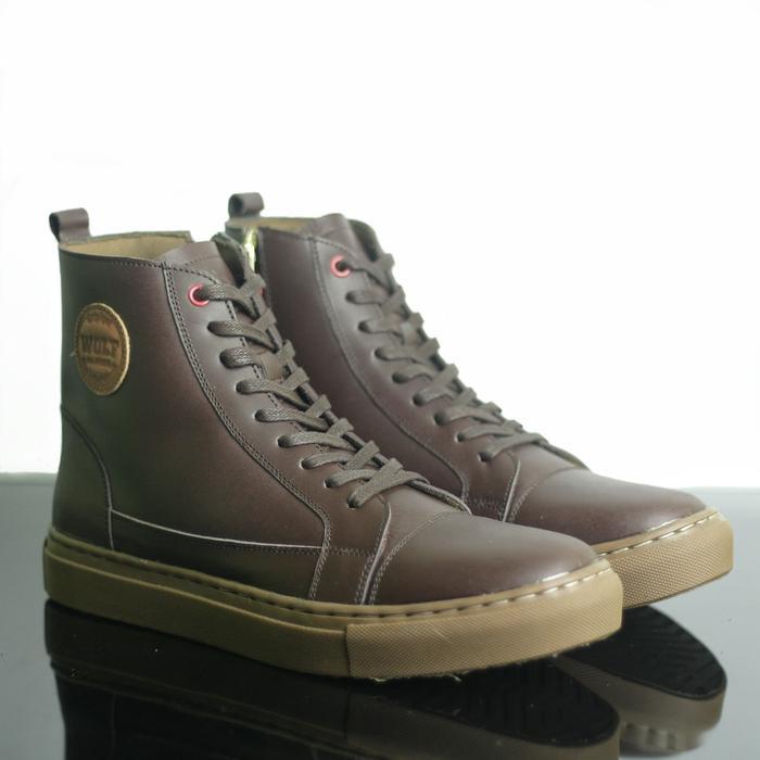 Ada SEPATU SULTAN TIDORE ORIGINAL SNEAKERS BOOTS KULIT ASLI LIKE EXODOS