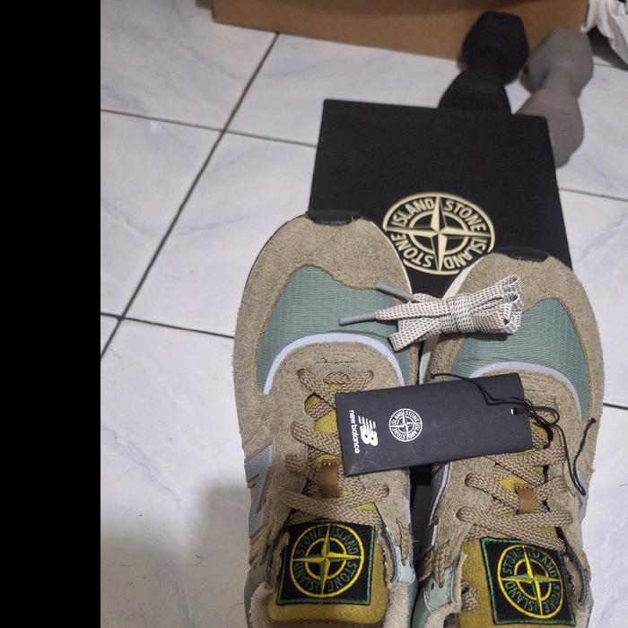 Sepatu NB 574 X Stone Island Size 44 Original