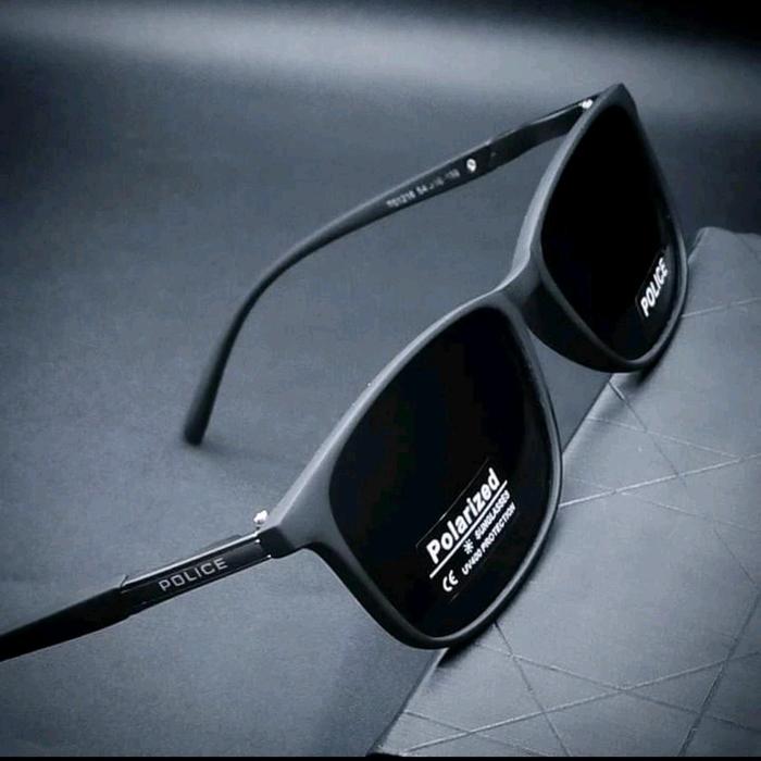 Kacamata Hitam Gaya Pria Keren Lensa Polarized Sunglasses Eyewear Anti Uv400 Cocok Untuk Berkendara 