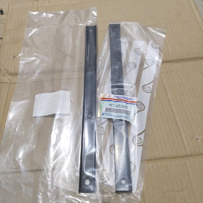 plat karpet canter kabin belakang original Mitsubishi