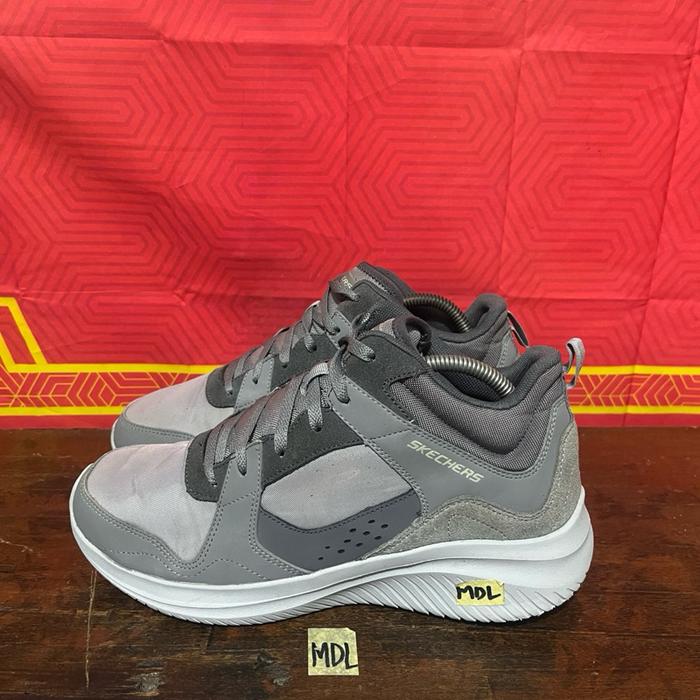 Sepatu second original Skechers Mid 3.0 size 41,5