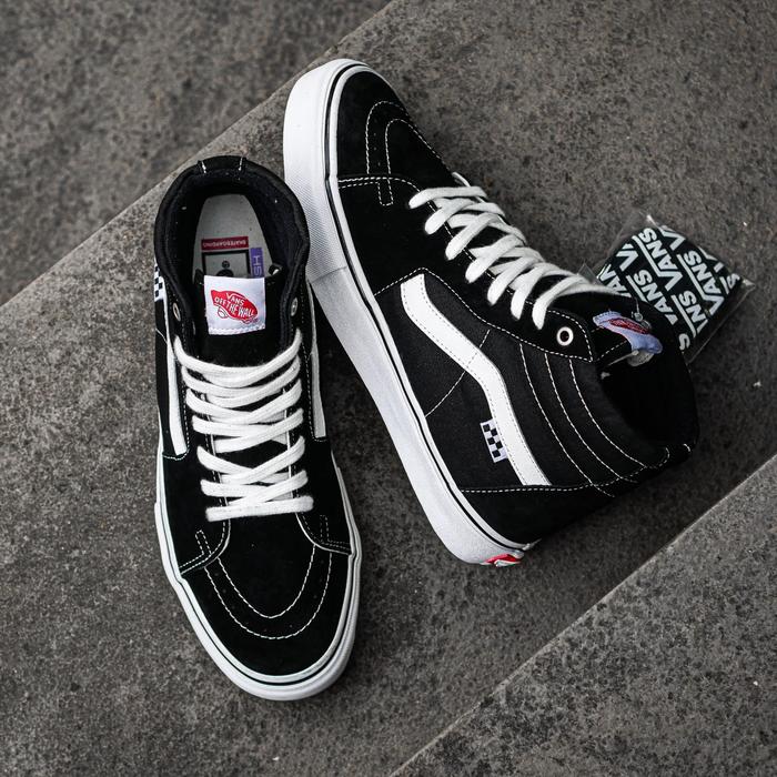 Sepatu Vans Skate SK8 Hi - Black White Original BNIB