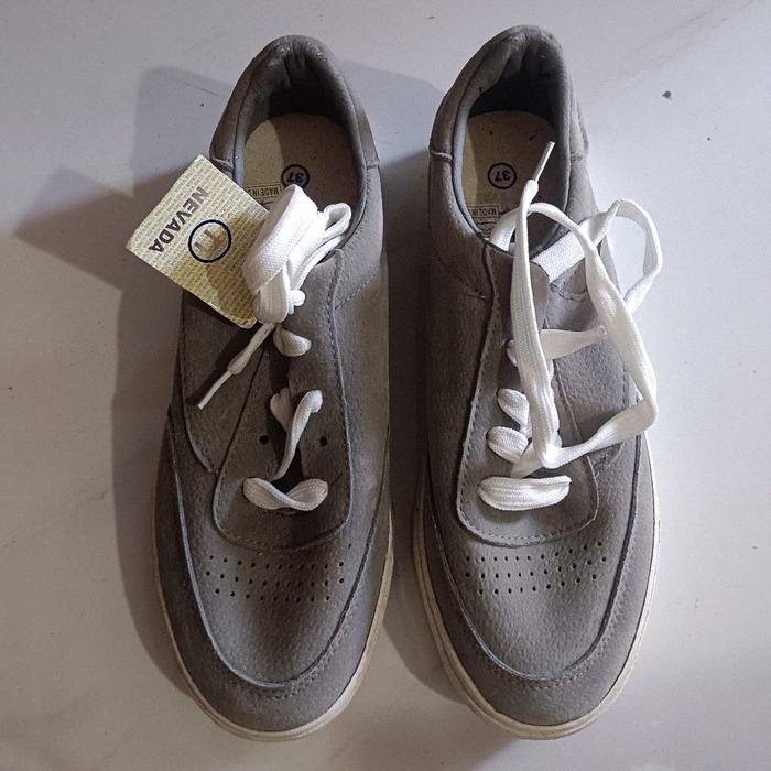 Sz 37 sepatu sport anak nevada LM703GY