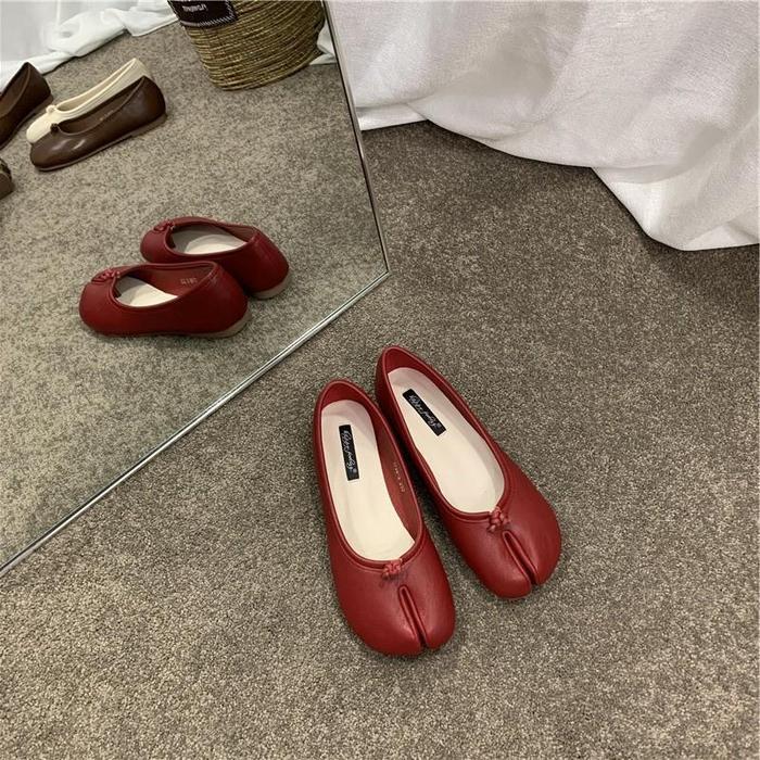 2025 Doudou Sepatu Wanita Sepatu Baru Musim Panas Split-Toed Tabi Flats Kuku Sepatu Jari Kaki Malas