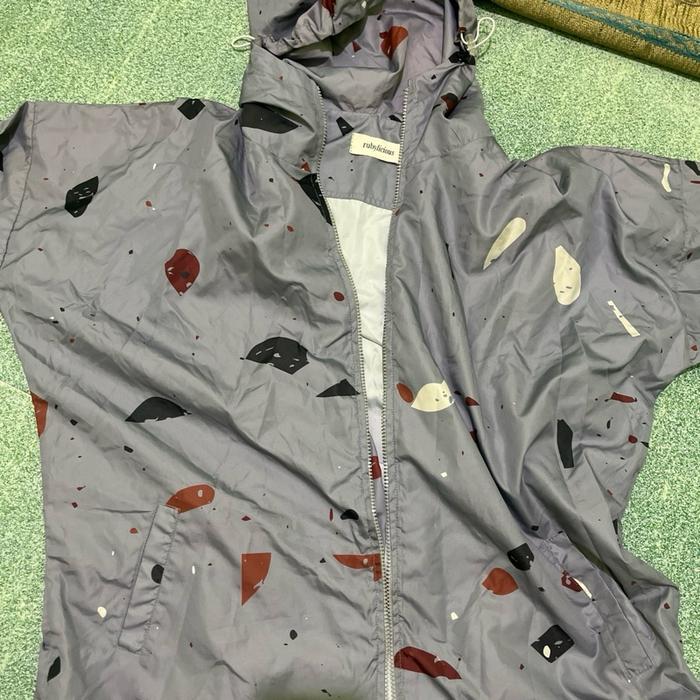 Jaket Hoodie / Windbreaker – Rubylicious (Preloved)