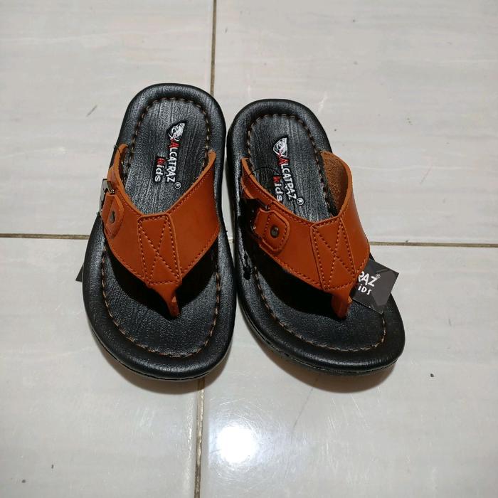 ALCATRAZ Sandal Anak Cowok Warna Coklat & Hitam Desain Nyaman untuk Aktivitas Sehari-hari
