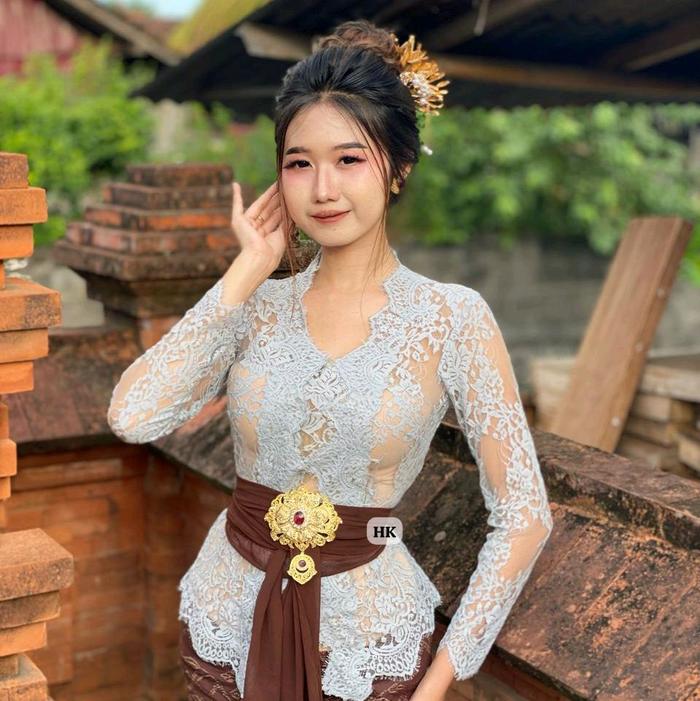 kebaya tirtasari jaritan butik