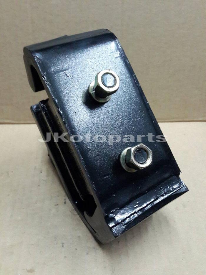 Engine Mounting Fuso 8DC R1