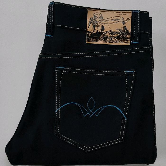 ONE OCEAN DENIM Stretch 15oz Bahan Raw Denim Warna Deep Blue Indigo Aksen Green & Gold Hardware Rive