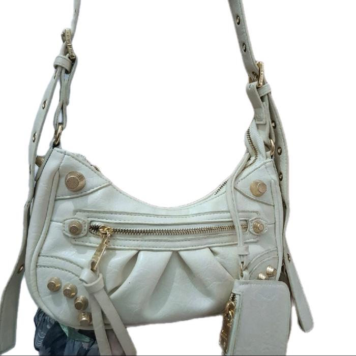 Prelove steve madden bglow warna bone #tasselempang#bglow#prelove#tasbahu