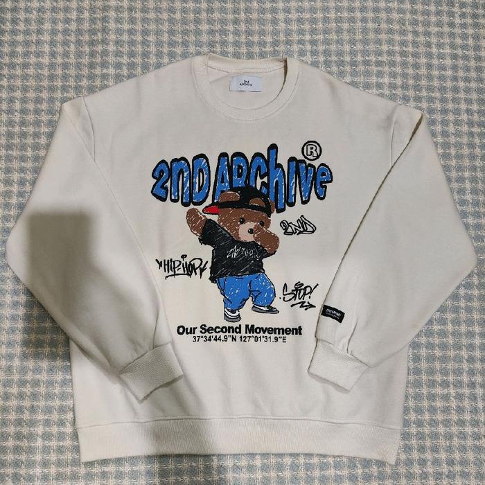 crewneck pria 2nd archive putih bear size XL cakep