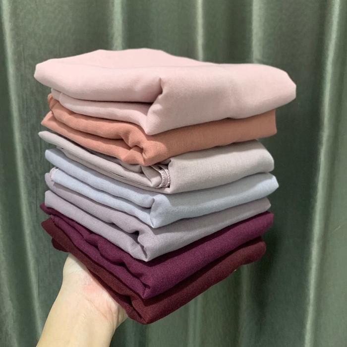 Hijab Segi Empat Paris Jadul/Daily By.Aulia Wanita - Jilbab, Nyaman, Cantik