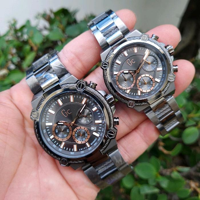 Jam Tangan Couple GC Y24002G2 / Y24003G2